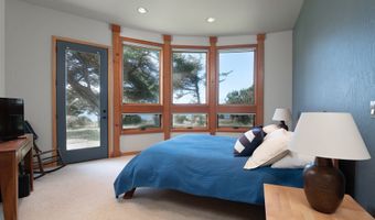 88675 WHITING Ln, Bandon, OR 97411