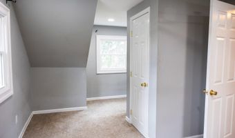 4 Park Ln, Andover, NJ 07860