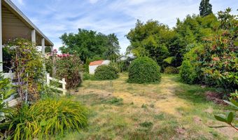 21986 LAUREL Ave, Aurora, OR 97002