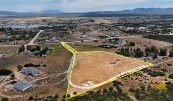 1040 Rolling Hills Dr, Aguanga, CA 92536