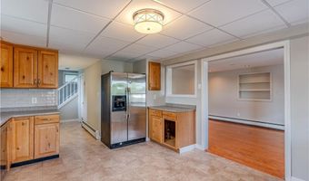 27 May St, Blackstone, MA 01504