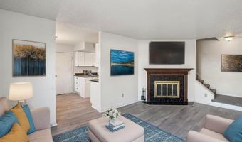 944 Sunburst Ln, Altoona, IA 50009