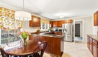 113 Log Rd, North Smithfield, RI 02830