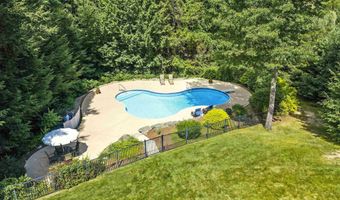 4 Monticello Dr, Amherst, NH 03031