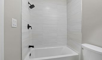2425 Dunsworth Dr, Columbus, OH 43235