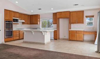 2269 Pointe Pkwy, Spring Valley, CA 91978