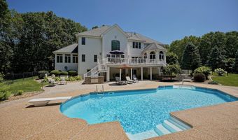 8 Meeting Rock Dr, Atkinson, NH 03811