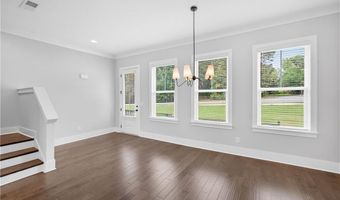 2106 MOORES MILL Rd 106, Auburn, AL 36830