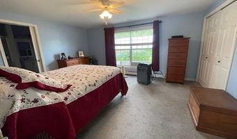 14 Grandview Dr, Berlin, NH 03570