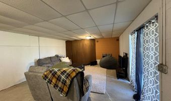 205 Washington Ave W, Albia, IA 52531