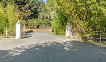 5601 Freedom Blvd, Aptos, CA 95003