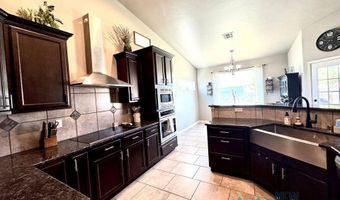832 Calamity Jane Dr, Carlsbad, NM 88220