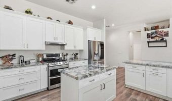 11203 W Cottonwood Ln, Avondale, AZ 85392