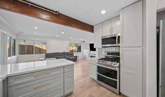 30729 Lakefront Dr, Agoura Hills, CA 91301