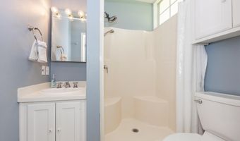 8675 W Fairway Dr, Baton Rouge, LA 70809