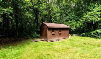 46 Stone Gate Dr, North Kingstown, RI 02852