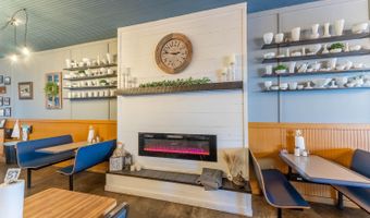 14 Court Sq, Alton, MO 65606