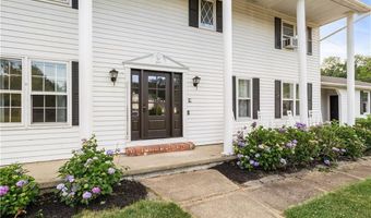 9 Plantation Dr, Cumberland, RI 02864