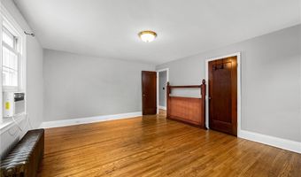68 Bondcroft Dr, Amherst, NY 14226