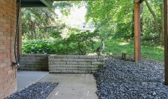 411 Lakeshore Rd, Ashland, OH 44805