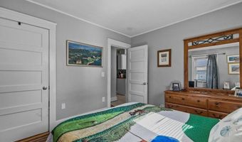 21 Slocum St, Newport, RI 02840