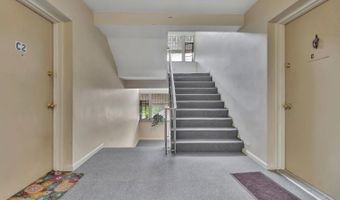4028 Ledgewood Dr, Cincinnati, OH 45229