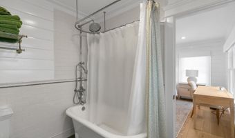 564 Lake Ave, Bay Head, NJ 08742