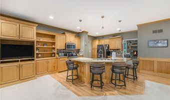 15417 Poplar St, Basehor, KS 66007