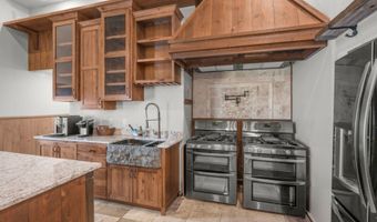 90917 240th St, Austin, MN 55912