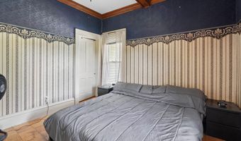 512 N D St, Albia, IA 52531
