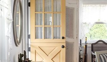 50 Cole St, Jamestown, RI 02835