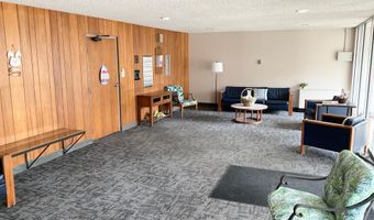 800 1st Dr NW 102, Austin, MN 55912