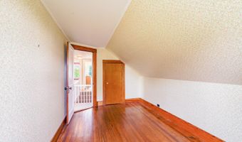 17 Main St, Albion, ME 04910