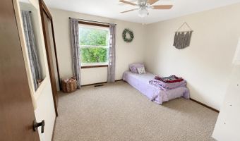 1102 Heritage Ln, Angola, IN 46703