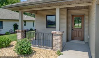 622 Pondhurst Dr, Amery, WI 54001