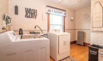 71 Riley Ave, Manchester, NH 03103