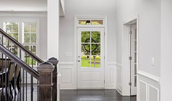 220 Briar Holw, Woodstock, GA 30188