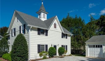 15 Hoyt St, New Canaan, CT 06840