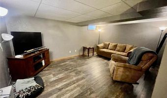301 E 1st St, Adrian, MN 56110