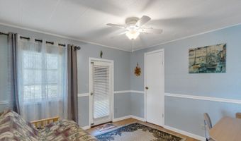 900 Laurel Cir, Barefoot Bay, FL 32976
