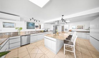 846 Mokulua Dr, Kailua, HI 96734
