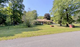13 Birk St, Acra, NY 12405