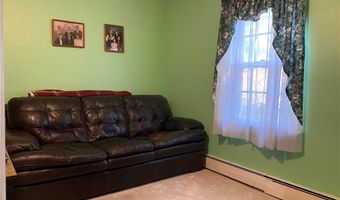40 Aaron Ave Ave, Bristol, RI 02809