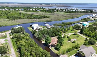 15 Wisteria Ct, Bay St. Louis, MS 39520