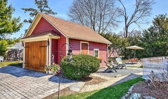 324 Pleasant St, East Providence, RI 02916