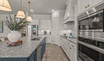 381 Oak Meadow Ln, Weatherford, TX 76085
