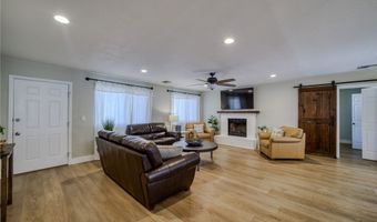 808 Park Crest Dr, Bullhead City, AZ 86429