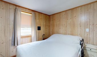 1776 Riverside Dr, Auburn, ME 04210