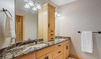 602 24th St NW, Austin, MN 55912