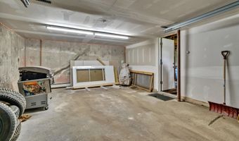 64 Church Hill Rd, Augusta, ME 04330